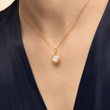 Load image into Gallery viewer, Mother of Pearl Necklace - Diva
